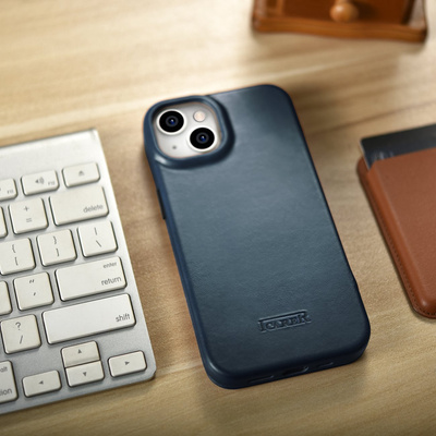 iCarer CE Oil Wax Premium Leather Folio Case skórzane etui iPhone 14 Plus z klapką magnetyczne MagSafe niebieski (AKI14220707-BU)