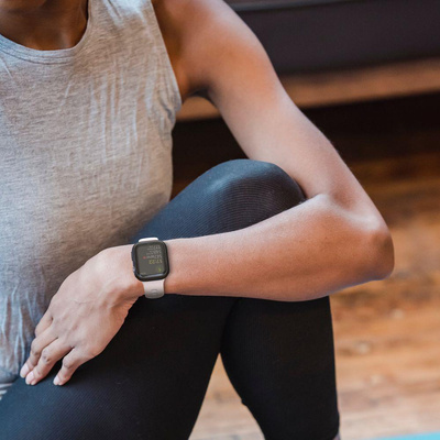 Spigen Thin Fit Case for Apple Watch 7 / 8 (45mm) - Black